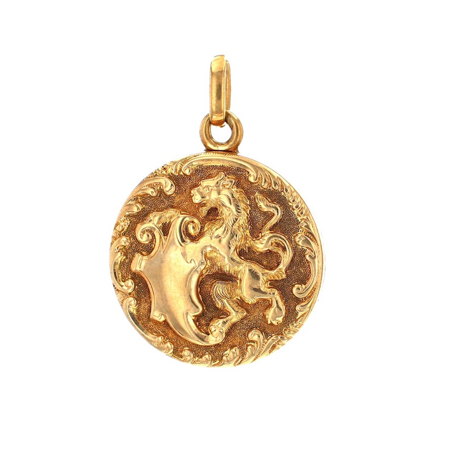 Jewelry Josephs Jewelers Home | 14K Yellow Gold Estate Lion Shield Locket - Josephs Jewelers